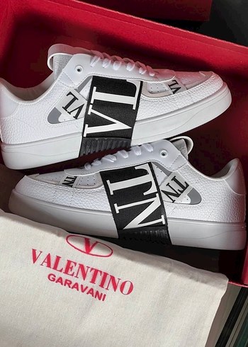 Valentino Garavani Beyaz Deri Sneaker