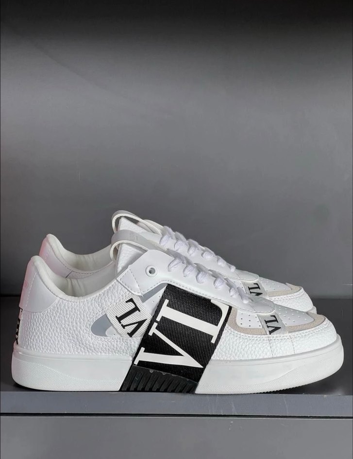 Valentino Garavani Beyaz Deri Sneaker — görsel 3/6