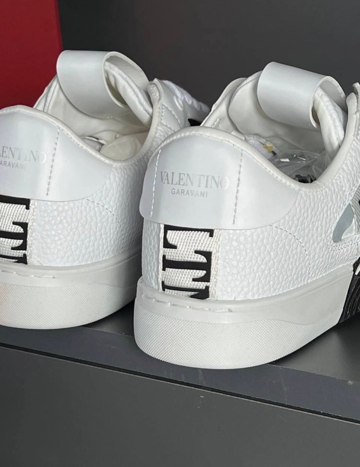 Valentino Garavani Beyaz Deri Sneaker — görsel 4/6