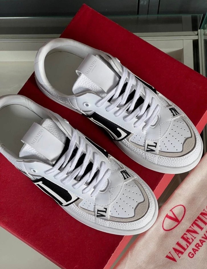 Valentino Garavani Beyaz Deri Sneaker — görsel 6/6