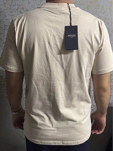 l Beden Fendi Erkek T-Shirt