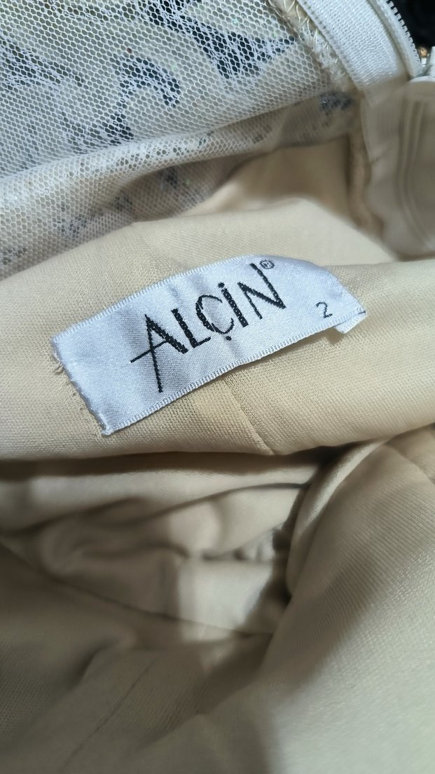 Bej Dantel Detaylı Uzun Abiye Elbise - Görsel 2