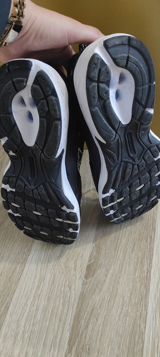 Siyah Erkek Spor Ayakkabı Bağcığı N Orijinal ital 40 numara - Görsel 3