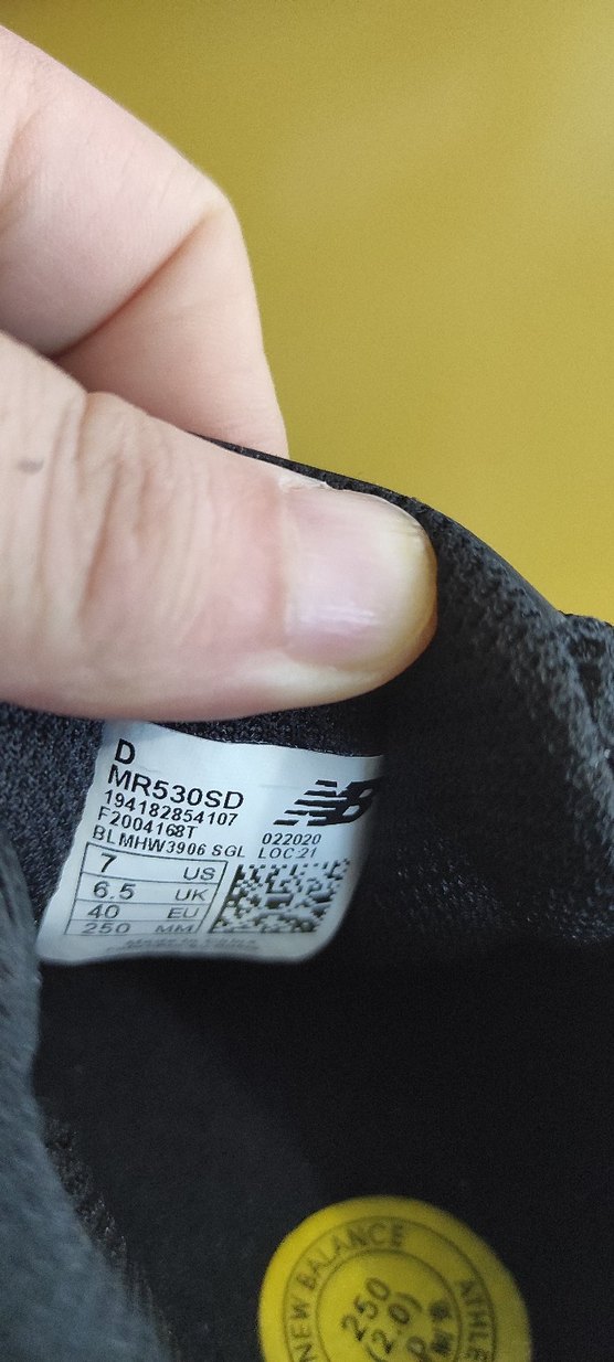 Siyah Erkek Spor Ayakkabı Bağcığı N Orijinal ital 40 numara - Görsel 4