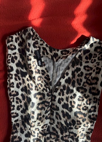 Zara Leopar Desenli Kolsuz Midi Elbise - Görsel 3