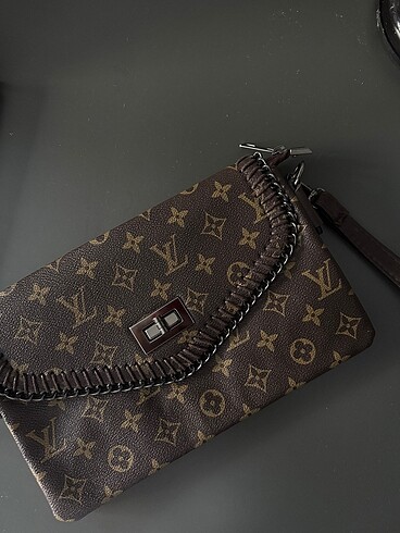Louis Vuitton çanta