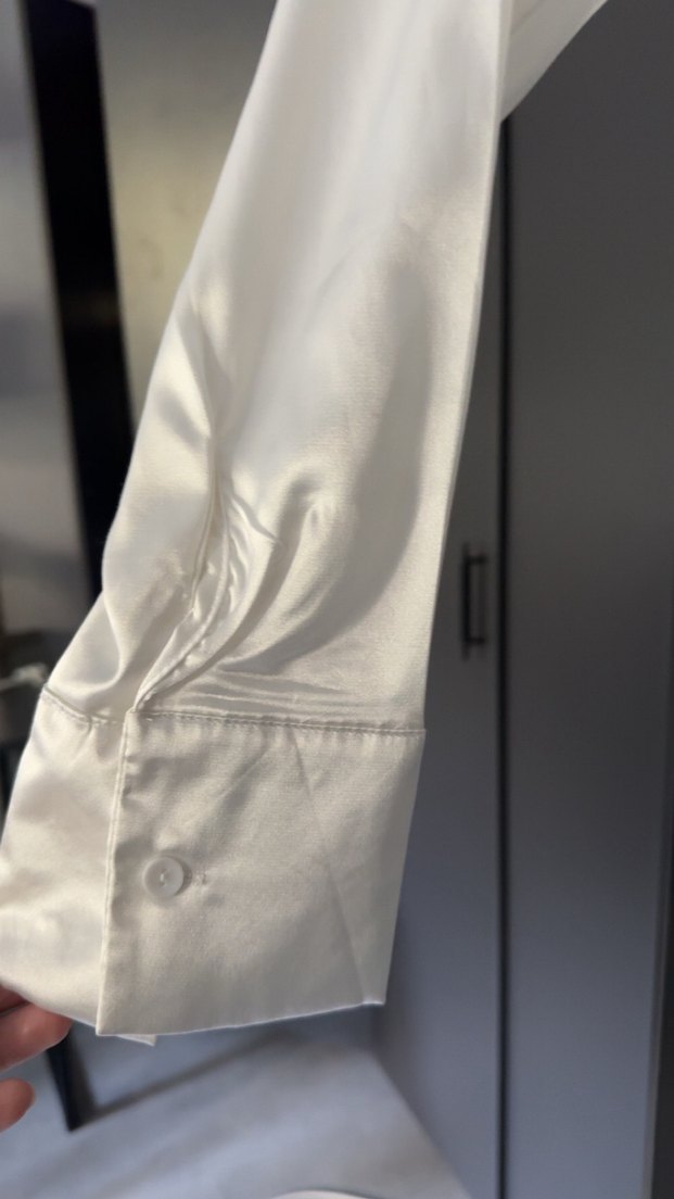 Beyaz Uzun Kollu Düğmeli Saten Gömlek - Görsel 2