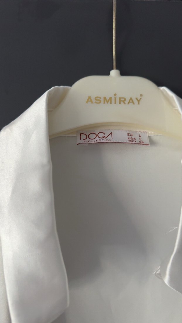 Beyaz Uzun Kollu Düğmeli Saten Gömlek - Görsel 3