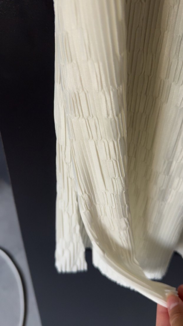 Zara Kadın Beyaz Piliseli Uzun Elbise - Görsel 4