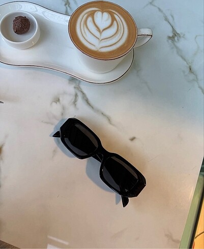 Prada gözlük