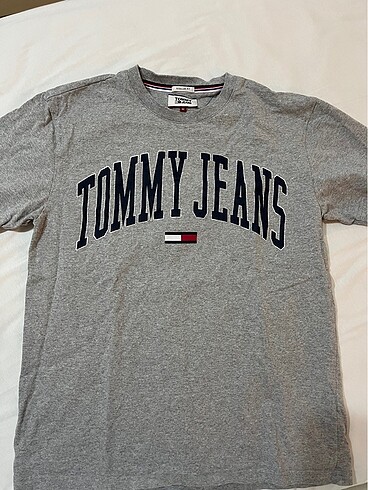 Tommy hilfiger tişört