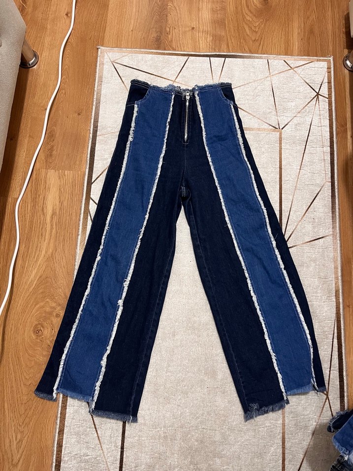 Kadın takım Lacivert Mini Denim Ceket ve pantolon — görsel 2/3