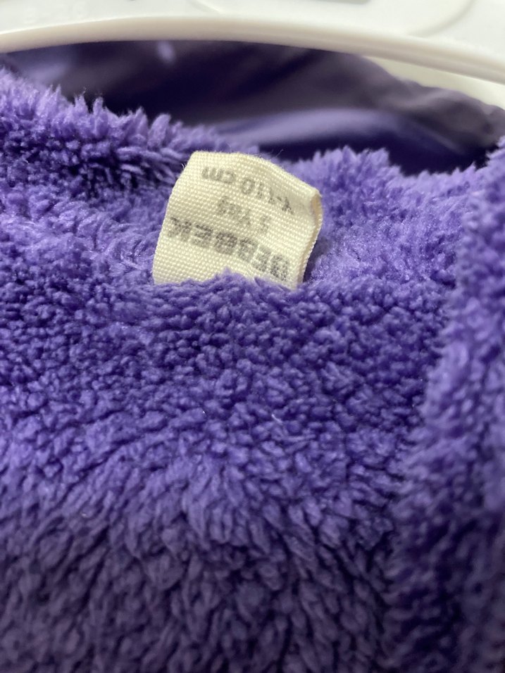 Mor Kapüşonlu Kız Çocuk Fermuarlı Mont - Görsel 3