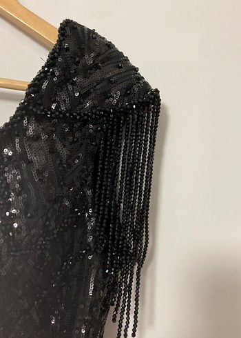 Siyah Uzun Drapeli V Yaka Gotik Elbise - Görsel 5