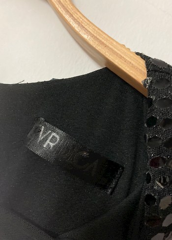 Siyah Yılan Desenli Uzun Kadın Abiye Elbise - Görsel 5