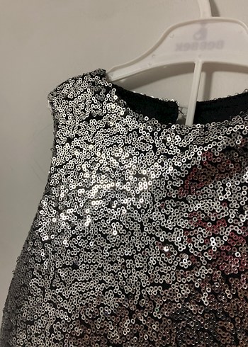 Kız Çocuk Gri Metalik Fırfırlı Elbise - Görsel 3