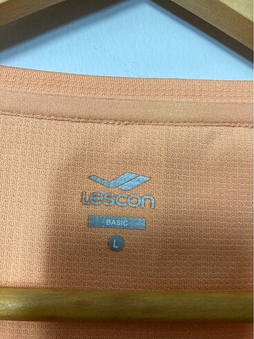 l Beden Lescon tişört