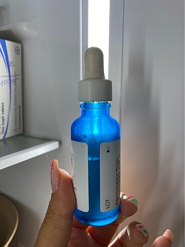 La Roche-Posay La Roche Posay Hyalu B5 Hyalüronik Asit ve Vitami