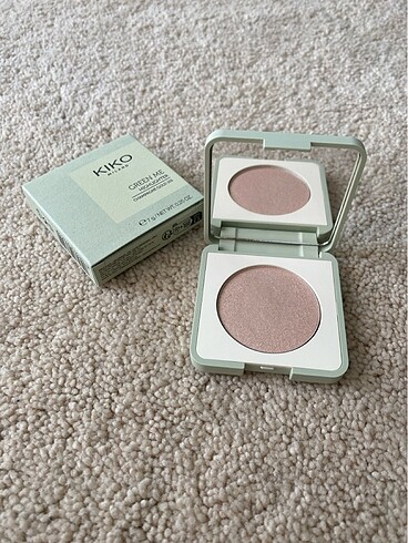 Kiko NEW GREEN ME HIGHLIGHTER aydınlatıcı