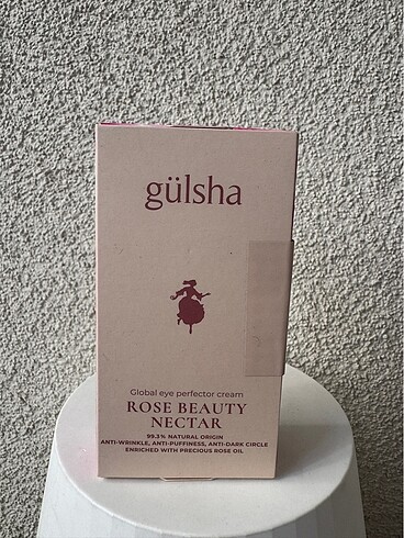 Gülsha Gül Özlü Göz Kremi - Eye Perfector Cream
