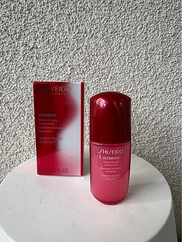 Shiseido Ultimune - Yaşlanma Karşıtı Serum 10 ml