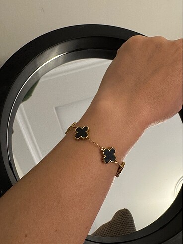 Van Cleef & Arpels Van cleef yonca model gold - siyah çelik bileklik