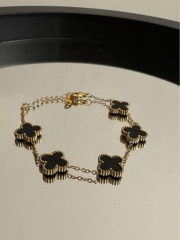 Beden Van cleef yonca model gold - siyah çelik bileklik