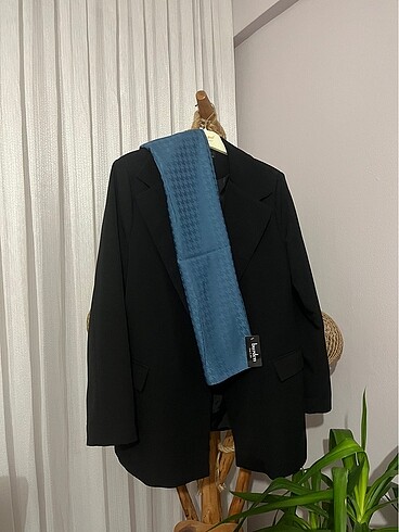 Eşarp hediyeli blazer ceket