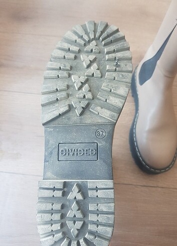 37 Beden H&M deri bot 