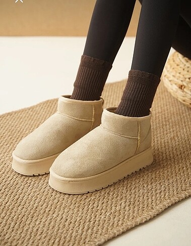 İçi yünlü açık renk ugg