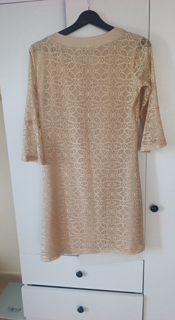 Dantel Detaylı Bej Elbise - Görsel 3