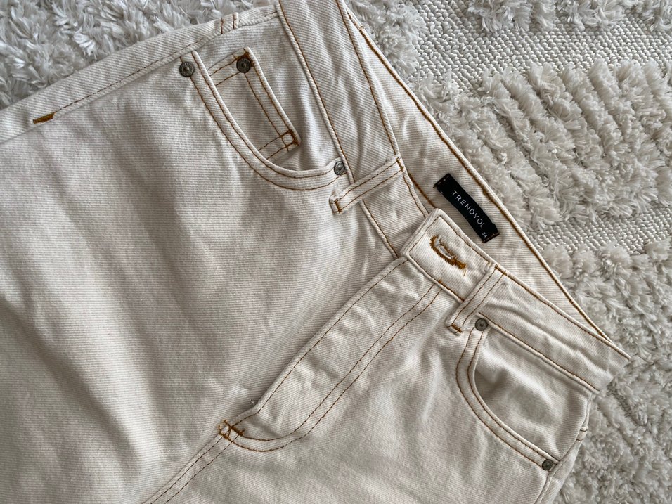 Bej Kadın Kot Pantolon - Görsel 4