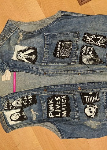38 Beden mavi Renk Siyah Baskılı Rock Punk Kot Yelek