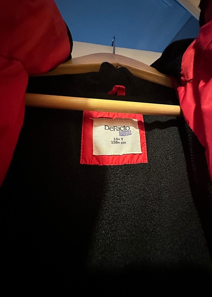 Kırmızı mont - Görsel 5