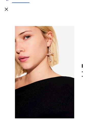 Bershka Boncuk İşlemeli Mini Altın Renk Haç Küpe
