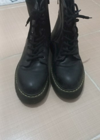 Siyah Bağcıklı Stiletto Topuklu Grunge Bot