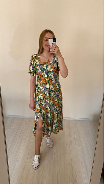 Çiçekli elbise - Görsel 3