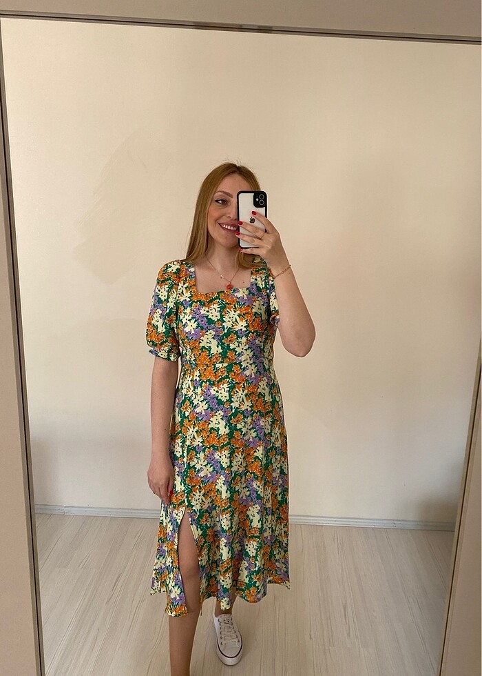 Çiçekli elbise - Görsel 5
