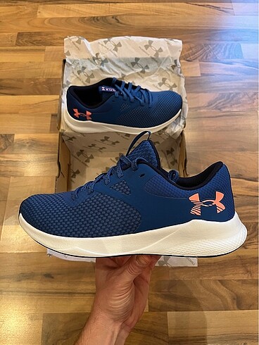 UA Charged Aurora 2