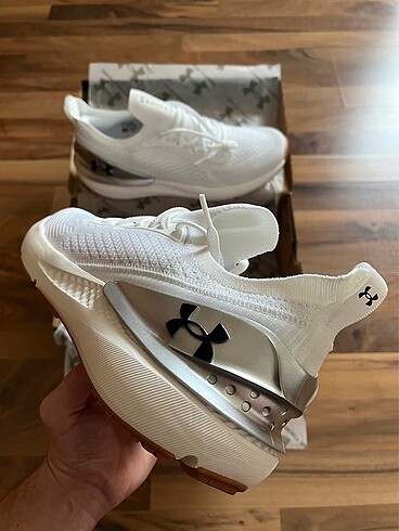 Nike Under Armour Shift Koşu 44.5
