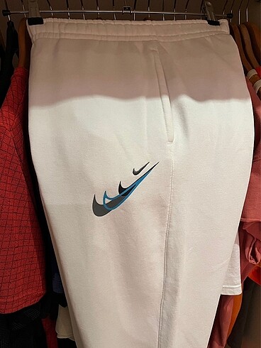Nike Fleece ''Triple Swoosh Graphic'' - Görsel 4
