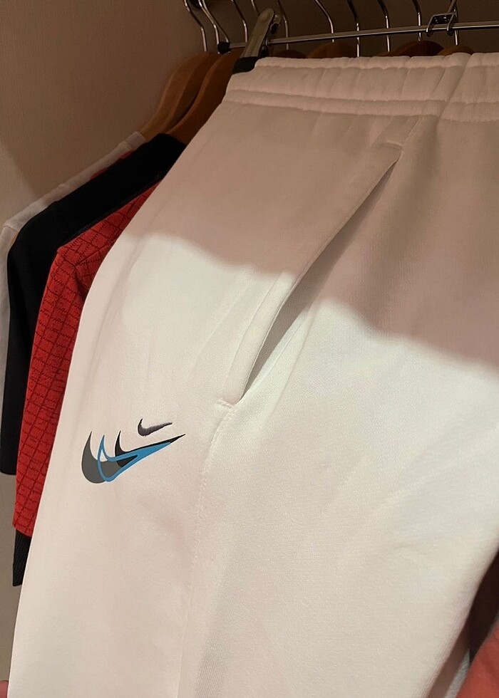 Nike Fleece ''Triple Swoosh Graphic'' - Görsel 5