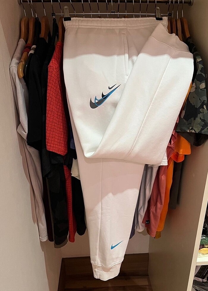 Nike Fleece ''Triple Swoosh Graphic'' - Görsel 2