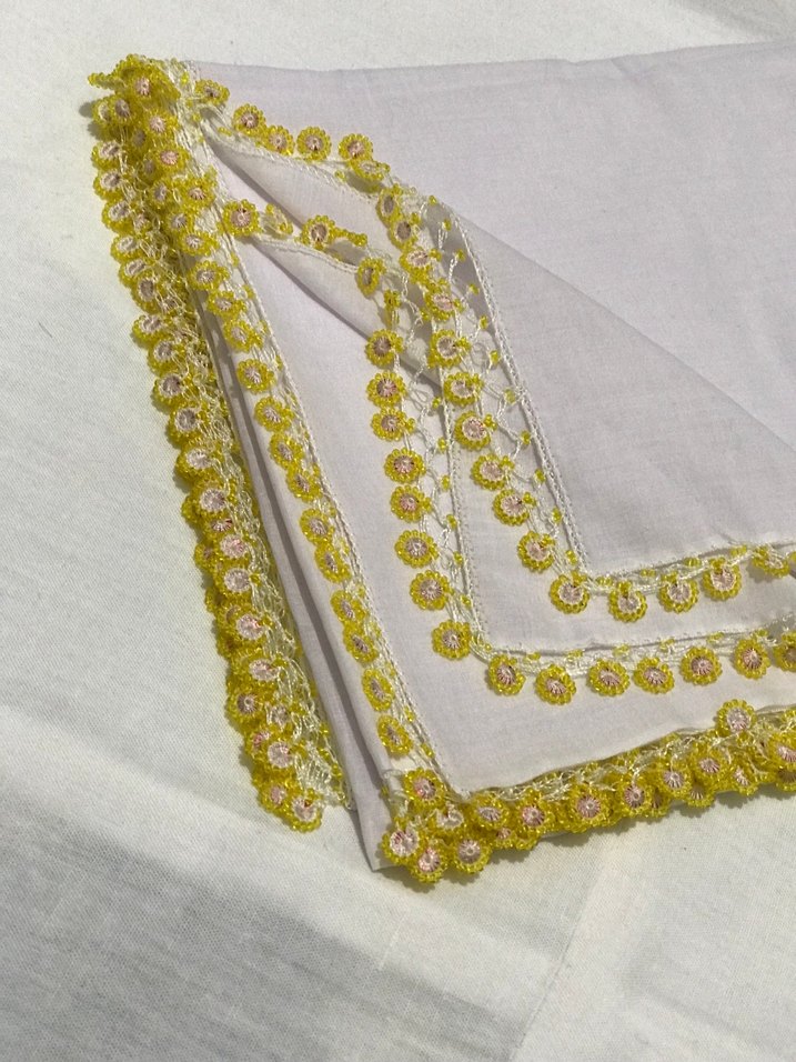 Dantel Detaylı Beyaz Eşarp - Görsel 4