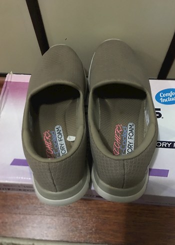 37 Beden Orjinal skechers bayan ayakkabı sayılı giyildi