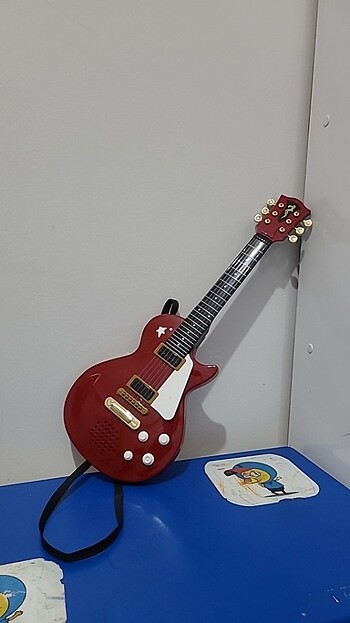 Diğer Oyuncak gitar