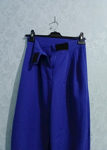 Kadın Mavi Midi Bol Kesim Kemerli Pantolon