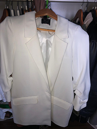 Beyaz blazer ceket