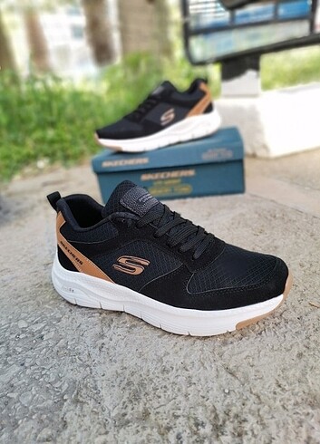 Skechers 1.KALİTE ÜRÜN YENİ SEZON