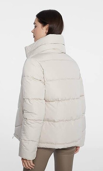 m Beden Stradivarius mont